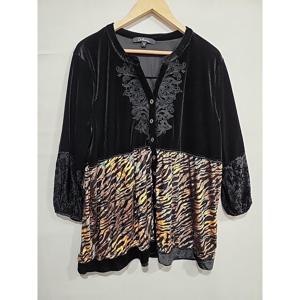 Calessa Tunic Blouse Womens Size 1X Black, Leopard Print, Button Up, Embroidered